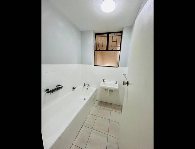 3 BEDROOM APARTMENT FOR SALE IN MUCKLENEUK